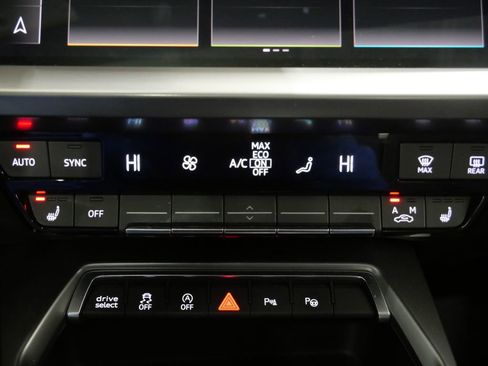 Used 2023 Audi A3 2.0T Premium image 20