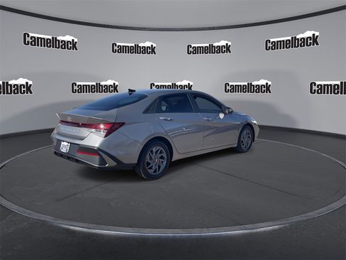 Certified 2024 Hyundai Elantra SEL image 7