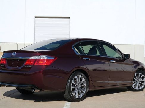 Used 2015 Honda Accord Sport image 3