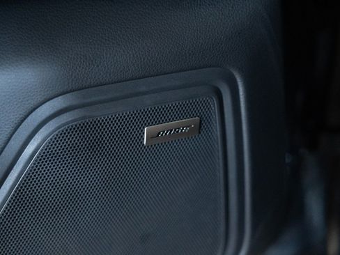 Certified 2026 Porsche Macan AWD/4WD image 21