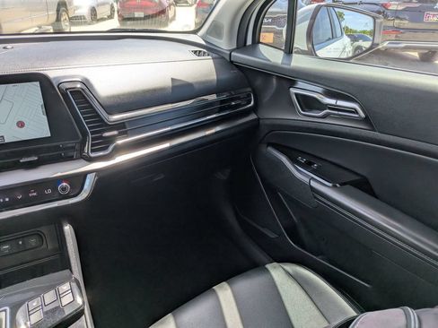 Certified 2023 Kia Sportage EX FWD image 17