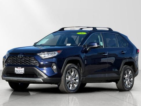 Used 2020 Toyota RAV4 Limited image 7