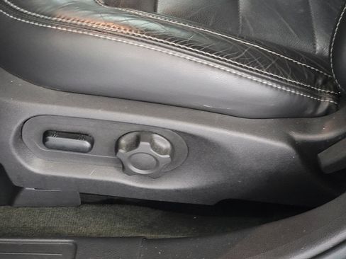 Used 2014 Ford Taurus SEL w/ Equipment Group 201A FWD image 15