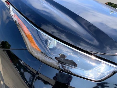 Used 2025 Toyota Highlander XLE AWD/4WD image 27