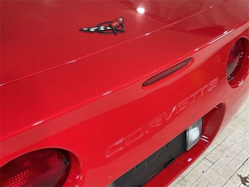 Used 2000 Chevrolet Corvette Convertible w/ Memory Pkg image 10