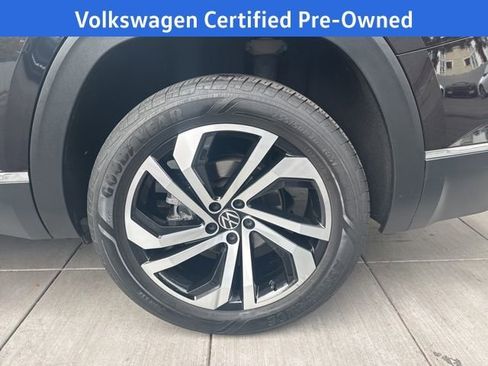 Certified 2022 Volkswagen Atlas SEL image 16