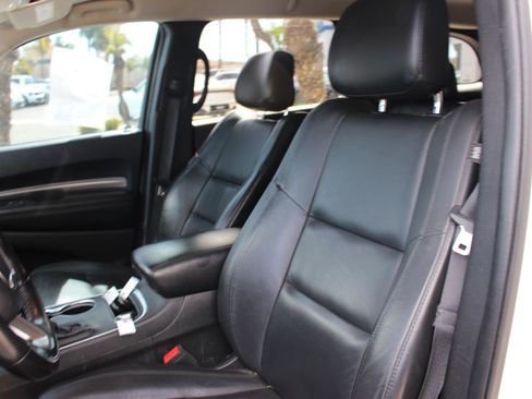 Used 2020 Dodge Durango SXT image 17