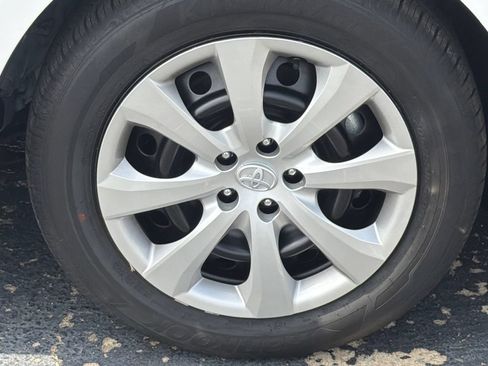 Used 2026 Toyota Corolla LE FWD image 14