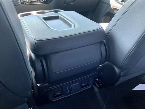 Used 2025 GMC Sierra 1500 SLT AWD/4WD image 12