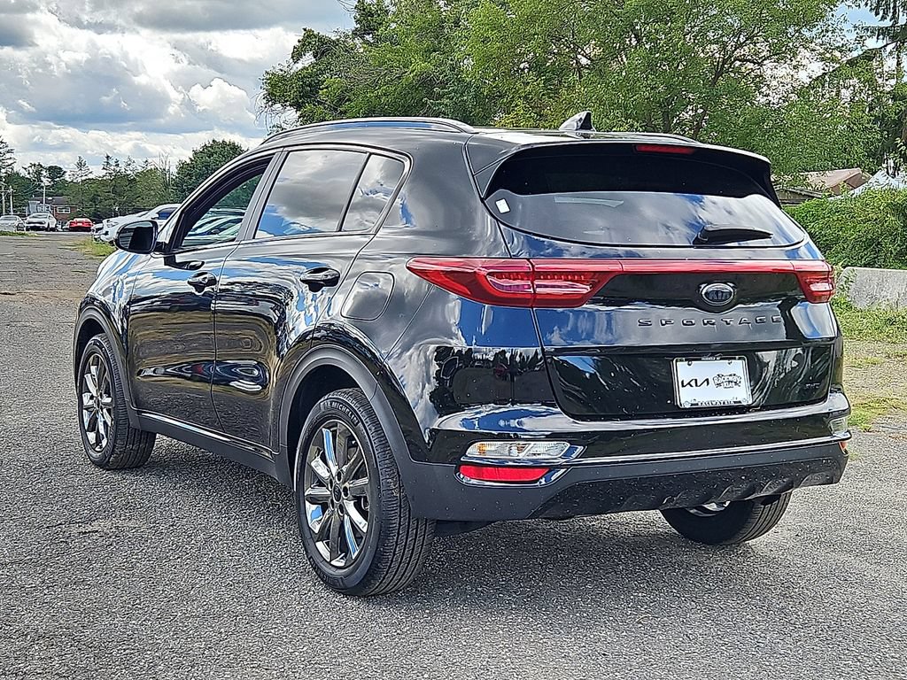 Certified 2022 Kia Sportage Nightfall Edition w/ Nighfall AWD Premium Package image 5