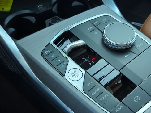 Used 2025 BMW 430i Coupe w/ M Sport Package image 26