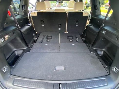 Used 2025 Jeep Grand Cherokee L Limited w/ Luxury Tech Group II image 29