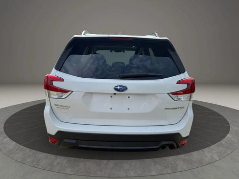 Used 2020 Subaru Forester Premium AWD/4WD image 6