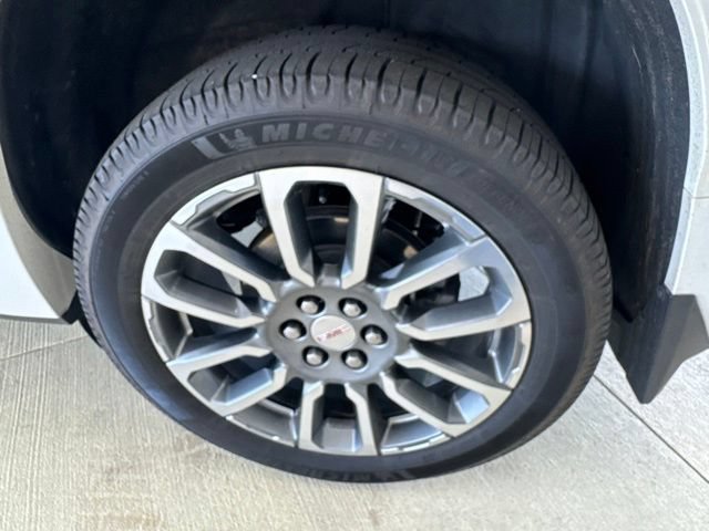 Used 2023 GMC Acadia Denali w/ Denali Technology Package AWD/4WD image 42