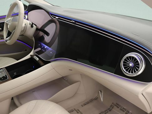 Certified 2023 Mercedes-Benz EQS 580 4MATIC Sedan image 22