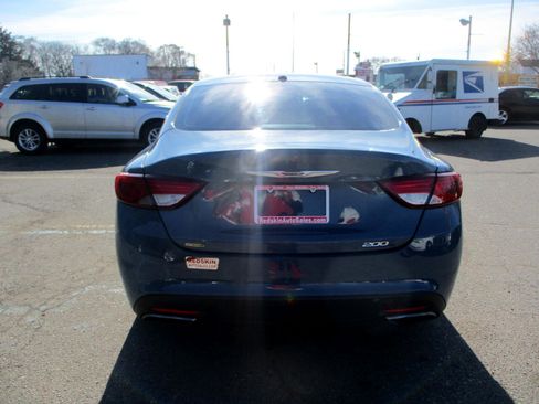 Used 2015 Chrysler 200 S image 5