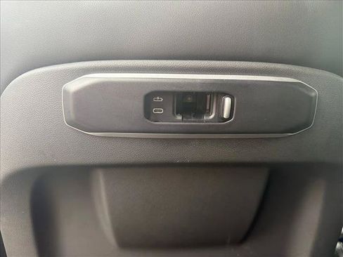 Used 2026 BMW X5 sDrive40i RWD image 18