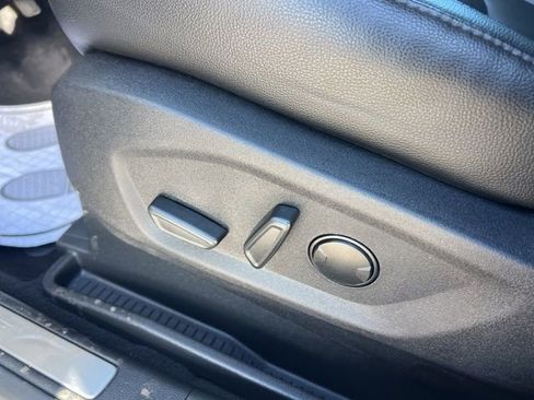 Certified 2024 Ford Edge Titanium image 22