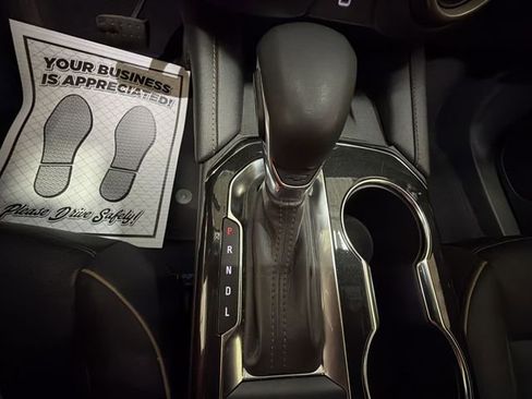 Used 2024 Chevrolet Blazer Premier image 20