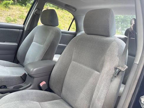 Used 2004 Toyota Corolla LE FWD image 14