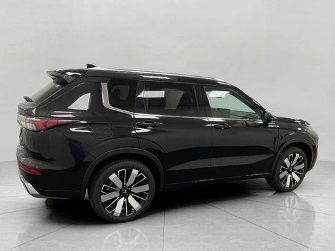 New 2025 Mitsubishi Outlander SEL image 2