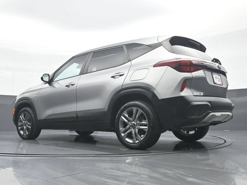 Used 2021 Kia Seltos LX AWD/4WD image 28