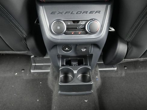 New 2026 Ford Explorer ST-Line image 21