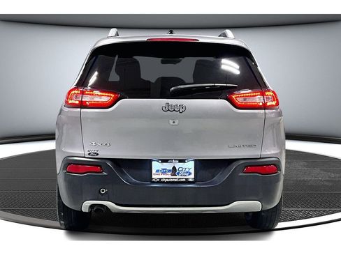 Used 2015 Jeep Cherokee Limited image 5