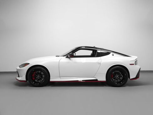 Used 2026 Nissan Z NISMO RWD image 55