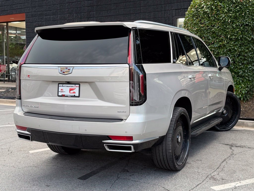 Used 2023 Cadillac Escalade Luxury RWD image 12