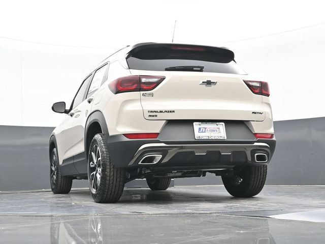 New 2026 Chevrolet TrailBlazer ACTIV AWD/4WD image 40