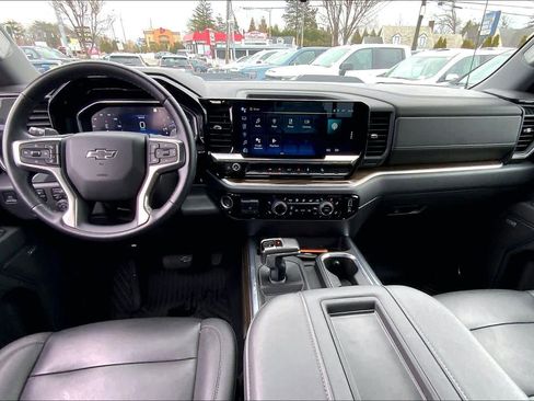 Used 2022 Chevrolet Silverado 1500 LT Trail Boss w/ Convenience Package II image 14