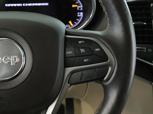 Used 2021 Jeep Grand Cherokee Overland image 10