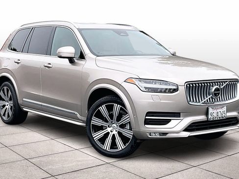 Used 2023 Volvo XC90 B6 Ultimate image 2