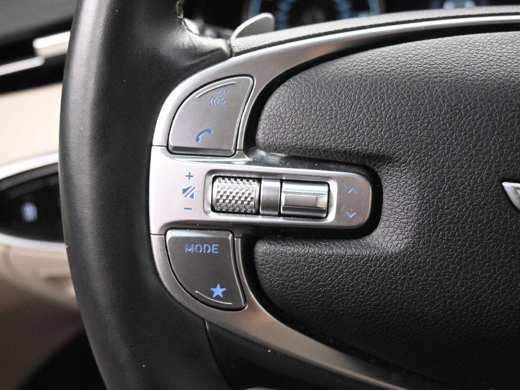 Used 2023 Genesis GV70 2.5T AWD/4WD image 21