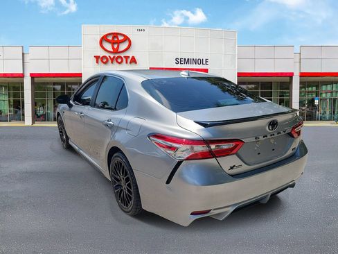 Used 2020 Toyota Camry SE FWD image 4