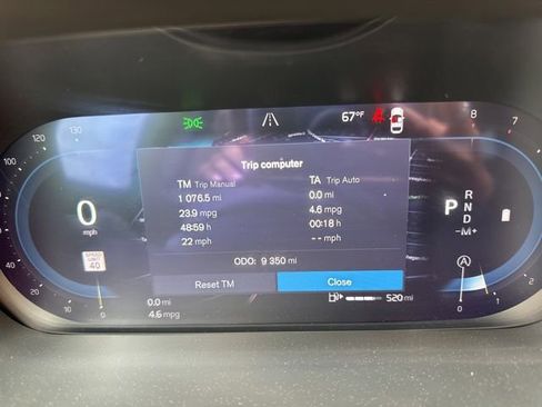 Certified 2025 Volvo XC60 B5 Plus AWD/4WD image 24