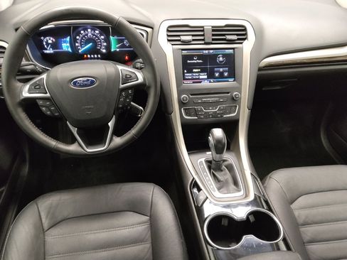 Used 2016 Ford Fusion SE w/ Equipment Group 202A FWD image 22