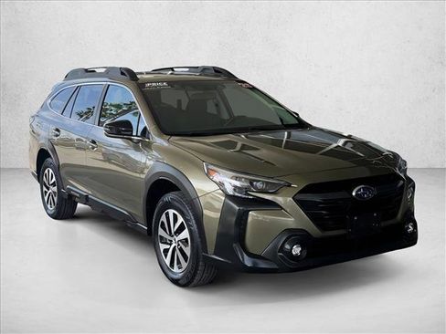 Used 2025 Subaru Outback Premium AWD/4WD image 22