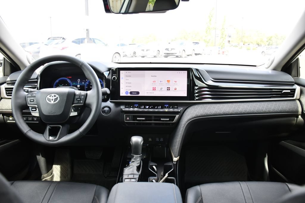 Used 2025 Toyota Camry XLE w/ Premium Plus Package FWD image 25