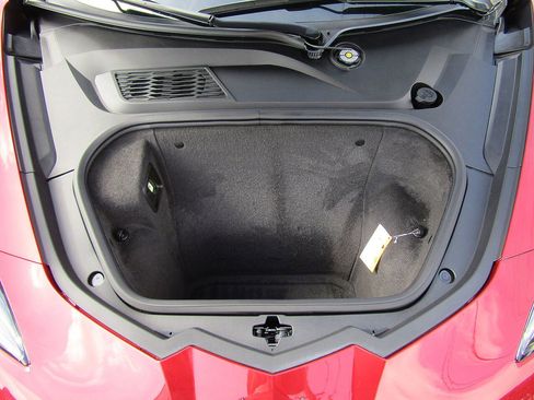 Used 2021 Chevrolet Corvette Stingray Premium Cpe w/ Z51 Performance Package RWD image 21