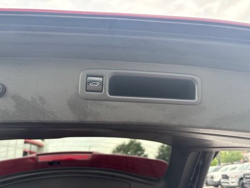 Used 2021 Toyota Highlander XSE AWD/4WD image 28