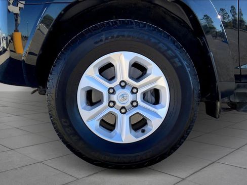 Used 2024 Toyota 4Runner SR5 image 11