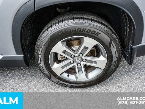 Used 2025 Honda Pilot EX-L image 17