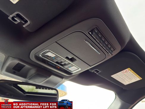 Used 2023 Ford F350 Platinum image 40