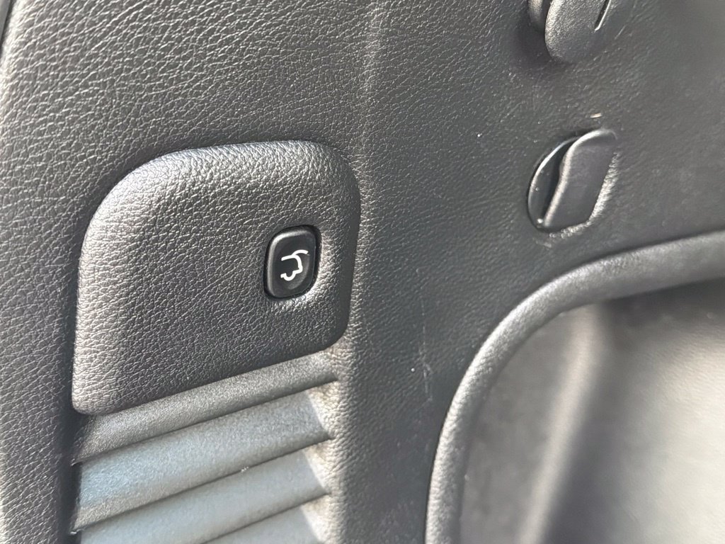 Used 2021 Jeep Grand Cherokee Laredo X RWD image 36