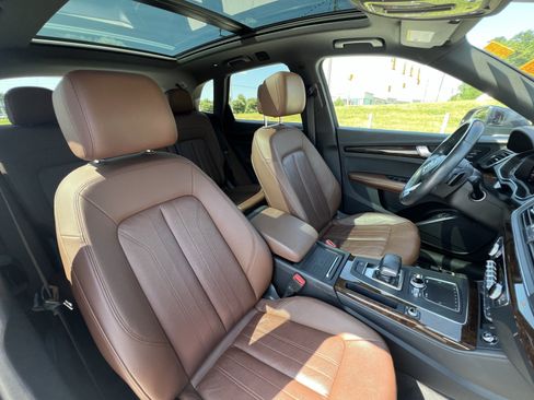 Used 2020 Audi Q5 2.0T Premium Plus AWD/4WD image 35