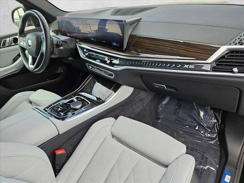 Certified 2025 BMW X5 xDrive50e w/ Parking Assistance Package image 29