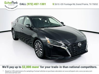 Used 2024 Nissan Altima 2.5 SV
