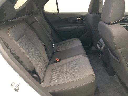 Used 2024 Chevrolet Equinox LT FWD image 19